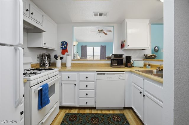 2229 High Dunes Lane, Laughlin, NV 89029