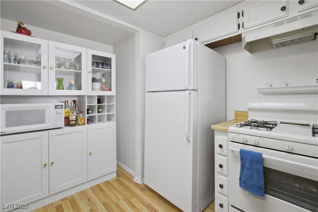 2229 High Dunes Lane, Laughlin, NV 89029