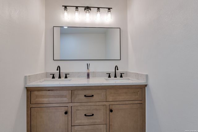 4930 Casa Espana, San Antonio, TX 78233