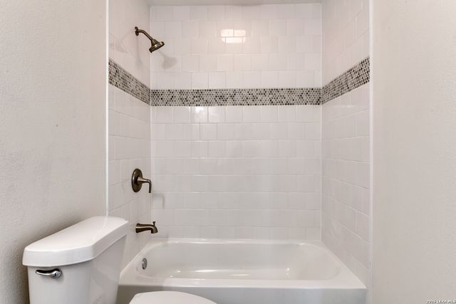 4930 Casa Espana, San Antonio, TX 78233