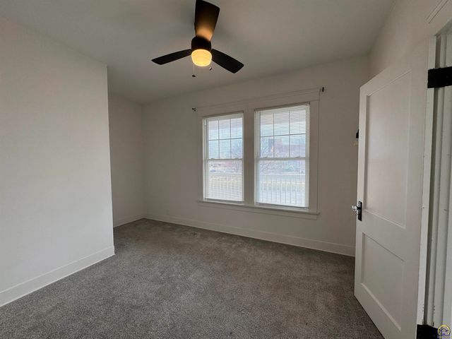 609 SW Topeka BLVD, Topeka, KS 66603