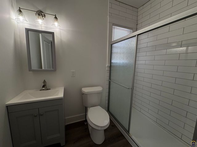 609 SW Topeka BLVD, Topeka, KS 66603