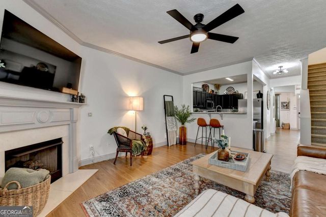 1364 Penhurst Drive, Lawrenceville, GA 30043