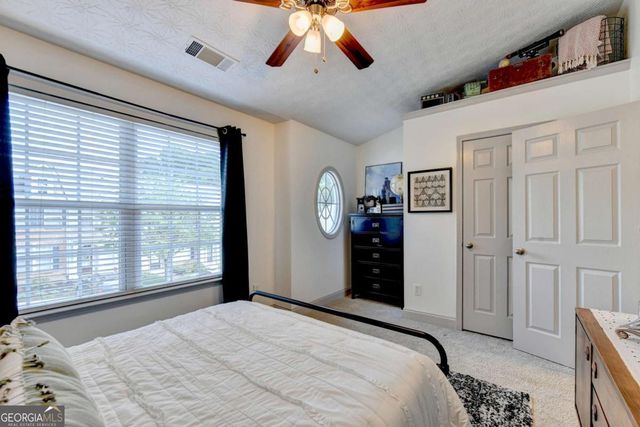 1364 Penhurst Drive, Lawrenceville, GA 30043