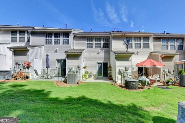1364 Penhurst Drive, Lawrenceville, GA 30043