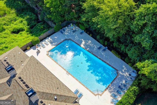 1364 Penhurst Drive, Lawrenceville, GA 30043