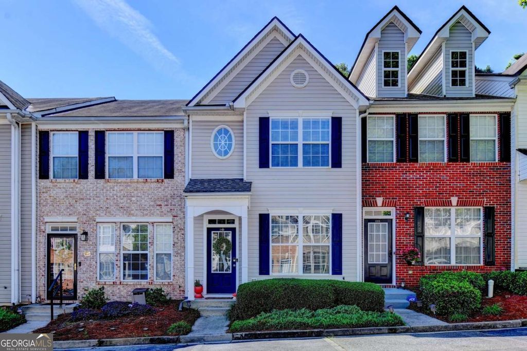 1364 Penhurst Drive, Lawrenceville, GA 30043