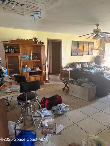 726 Cleaves Street SE, Palm Bay, FL 32909