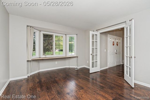 1323 Bembridge Drive, Rochester Hills, MI 48307