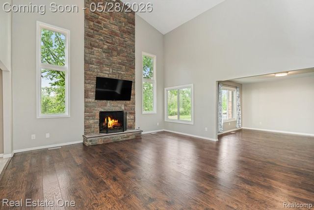 1323 Bembridge Drive, Rochester Hills, MI 48307
