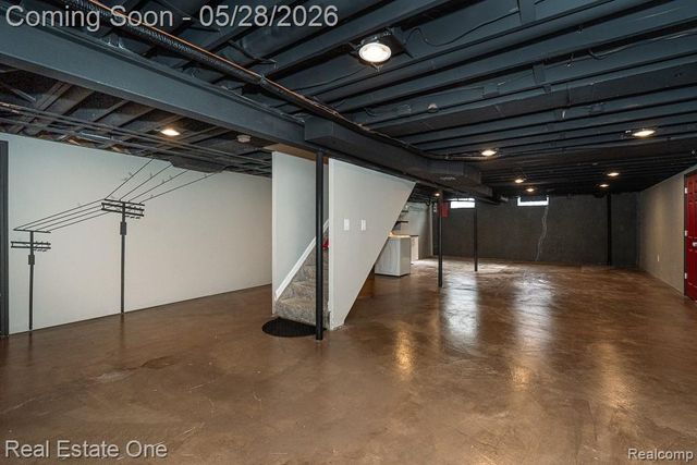 1323 Bembridge Drive, Rochester Hills, MI 48307