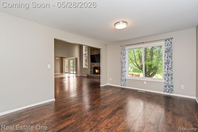 1323 Bembridge Drive, Rochester Hills, MI 48307