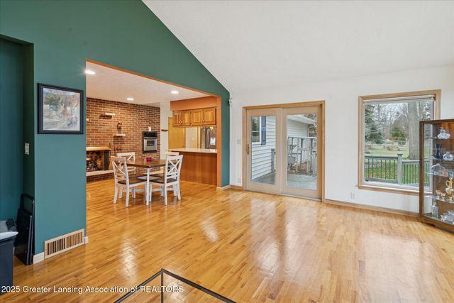 7373 E Saint Joe Highway, Grand Ledge, MI 48837