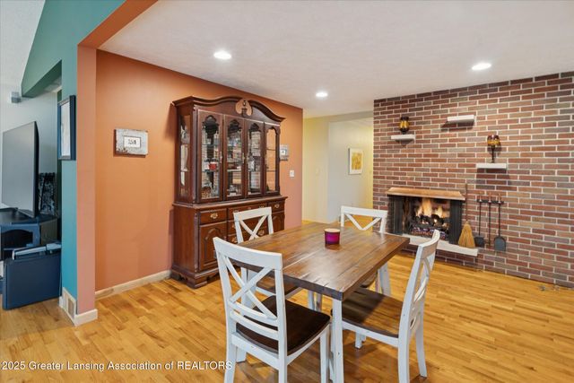 7373 E Saint Joe Highway, Grand Ledge, MI 48837