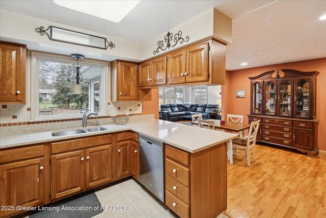 7373 E Saint Joe Highway, Grand Ledge, MI 48837