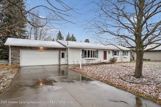 7373 E Saint Joe Highway, Grand Ledge, MI 48837