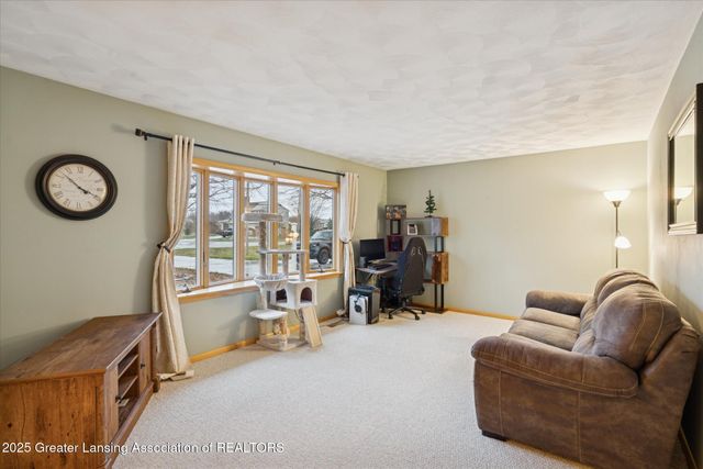 7373 E Saint Joe Highway, Grand Ledge, MI 48837