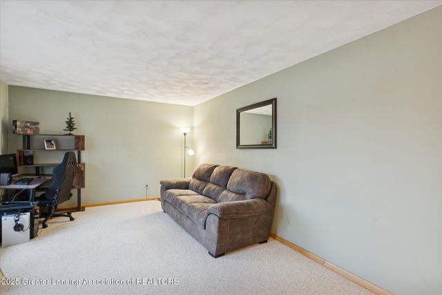 7373 E Saint Joe Highway, Grand Ledge, MI 48837