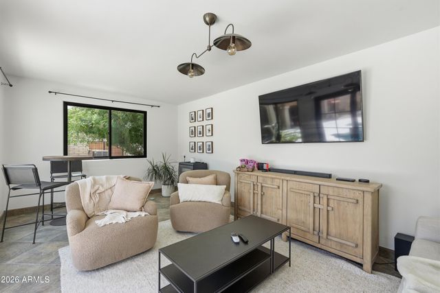 1550 E GREENTREE Drive, Tempe, AZ 85284