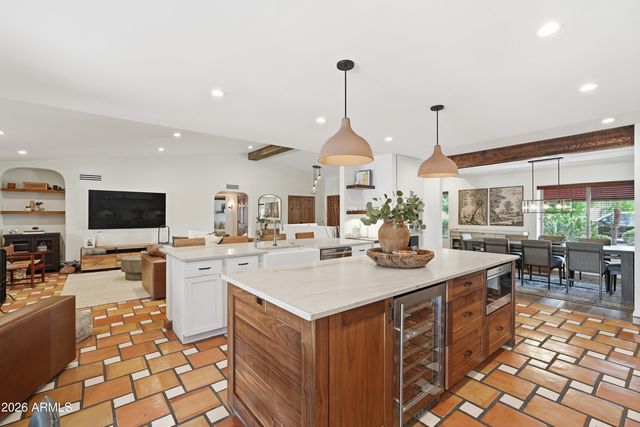 1550 E GREENTREE Drive, Tempe, AZ 85284