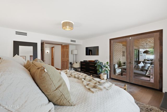 1550 E GREENTREE Drive, Tempe, AZ 85284