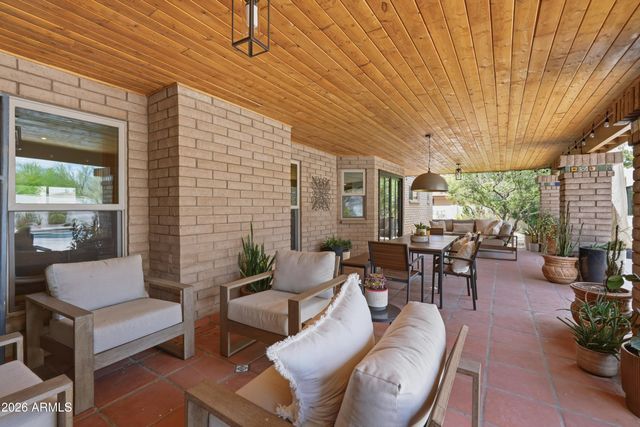 1550 E GREENTREE Drive, Tempe, AZ 85284