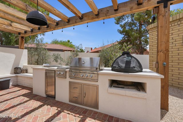 1550 E GREENTREE Drive, Tempe, AZ 85284