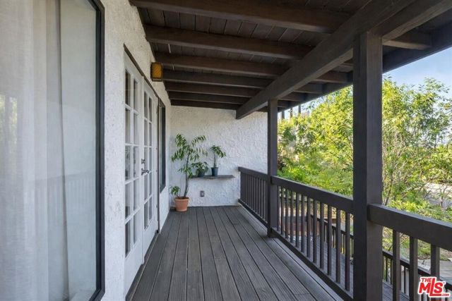 4912 Llano Drive, Los Angeles, CA 91364
