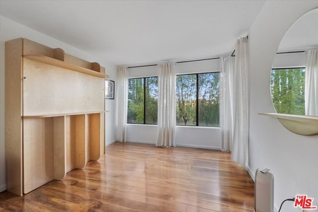 4912 Llano Drive, Los Angeles, CA 91364
