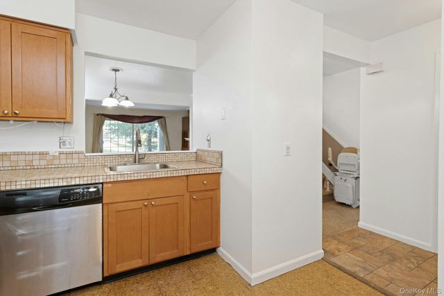 1503 Nutmeg Drive, Carmel, NY 10512