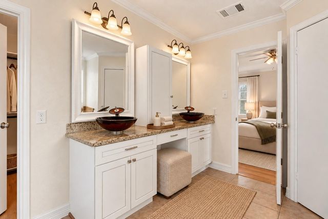 11430 Weathering Oaks Drive, Houston, TX 77066