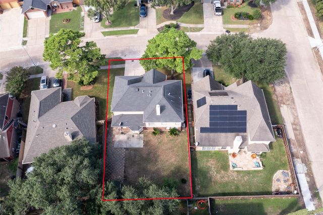 11430 Weathering Oaks Drive, Houston, TX 77066