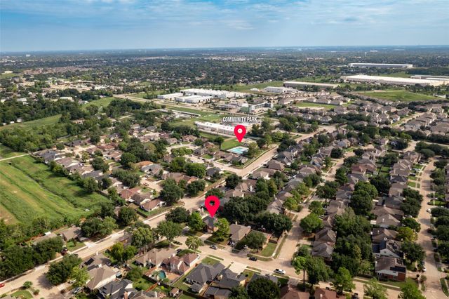 11430 Weathering Oaks Drive, Houston, TX 77066