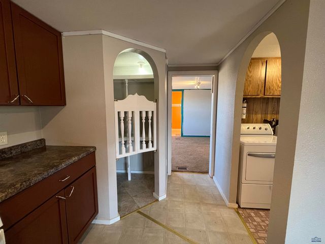 12783 E CASCADE MOUNTAIN RD, Hot Springs, SD 57747