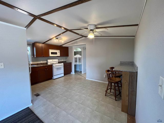 12783 E CASCADE MOUNTAIN RD, Hot Springs, SD 57747