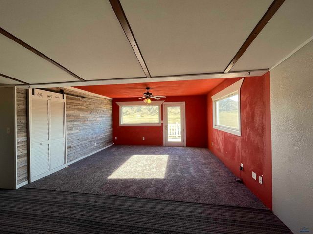12783 E CASCADE MOUNTAIN RD, Hot Springs, SD 57747