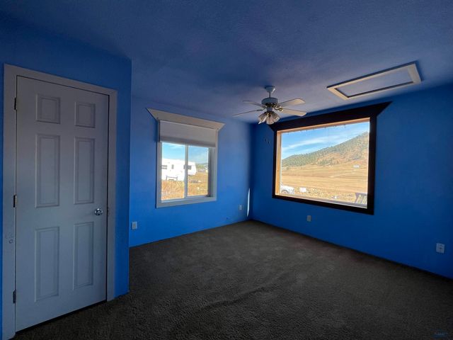 12783 E CASCADE MOUNTAIN RD, Hot Springs, SD 57747
