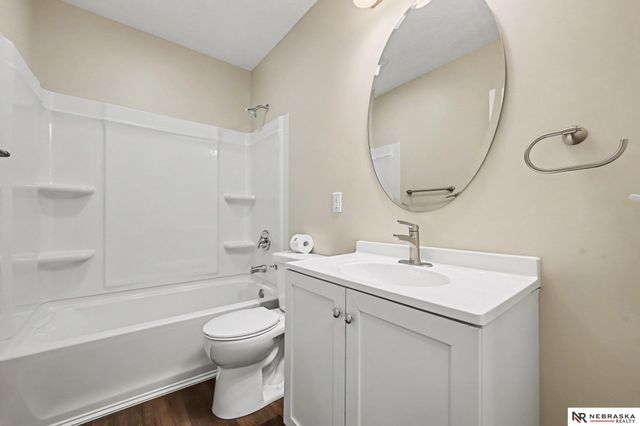 1217 N Somers Avenue, Fremont, NE 68025