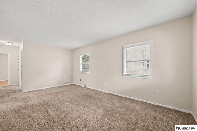 1217 N Somers Avenue, Fremont, NE 68025