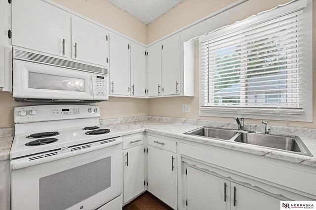 1217 N Somers Avenue, Fremont, NE 68025
