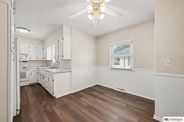 1217 N Somers Avenue, Fremont, NE 68025