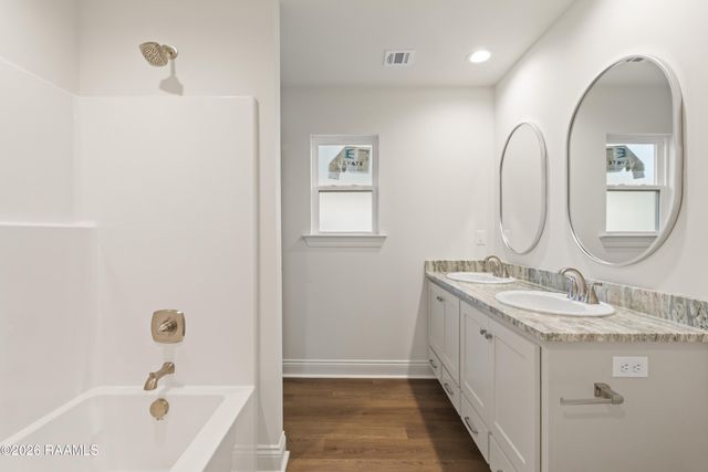 225 Camerons Cove Drive, Carencro, LA 70520