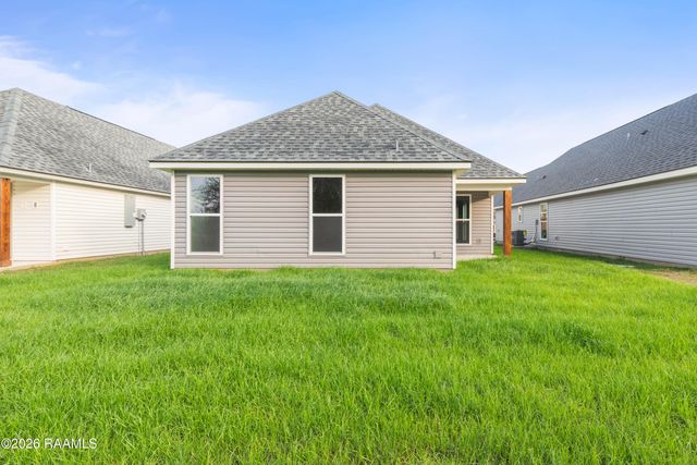 225 Camerons Cove Drive, Carencro, LA 70520