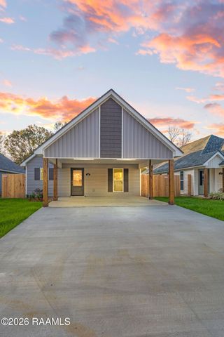 225 Camerons Cove Drive, Carencro, LA 70520