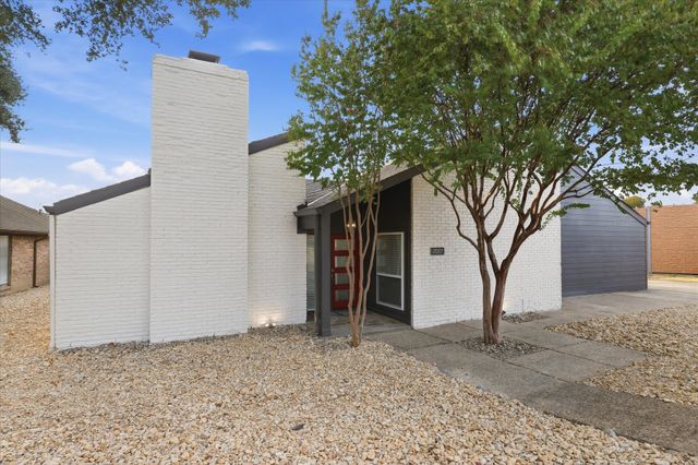 17007 Davenport Road, Dallas, TX 75248