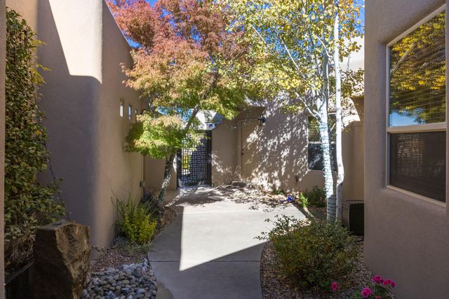 13206 Moondance Place NE, Albuquerque, NM 87111