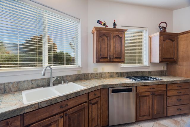 13206 Moondance Place NE, Albuquerque, NM 87111