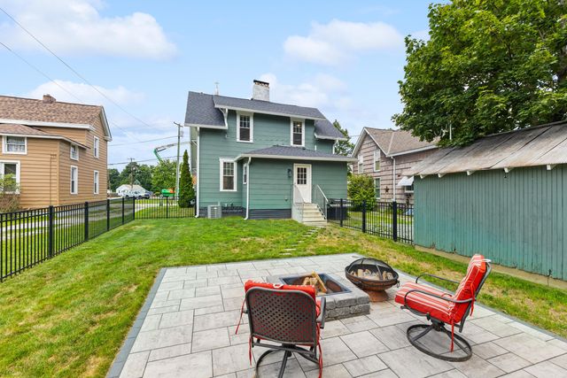 3227 Columbus Street, Grove City, OH 43123