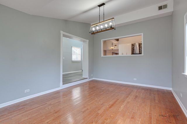 85 Kingman Lane, Hoffman Estates, IL 60169