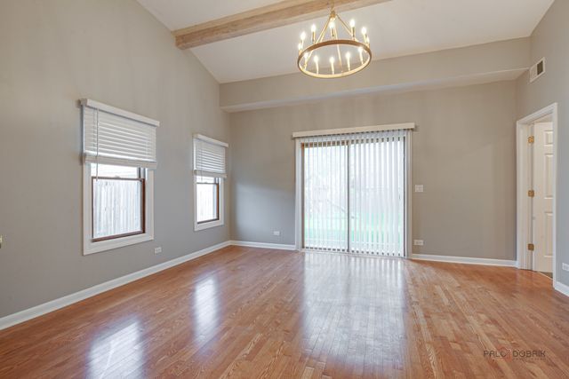 85 Kingman Lane, Hoffman Estates, IL 60169